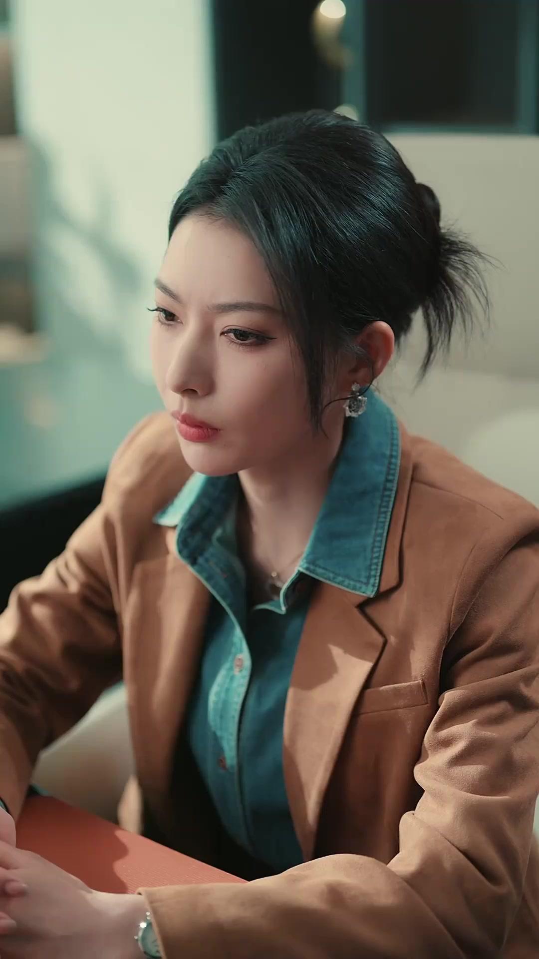 CEO Cantik dan Mantan Tentara