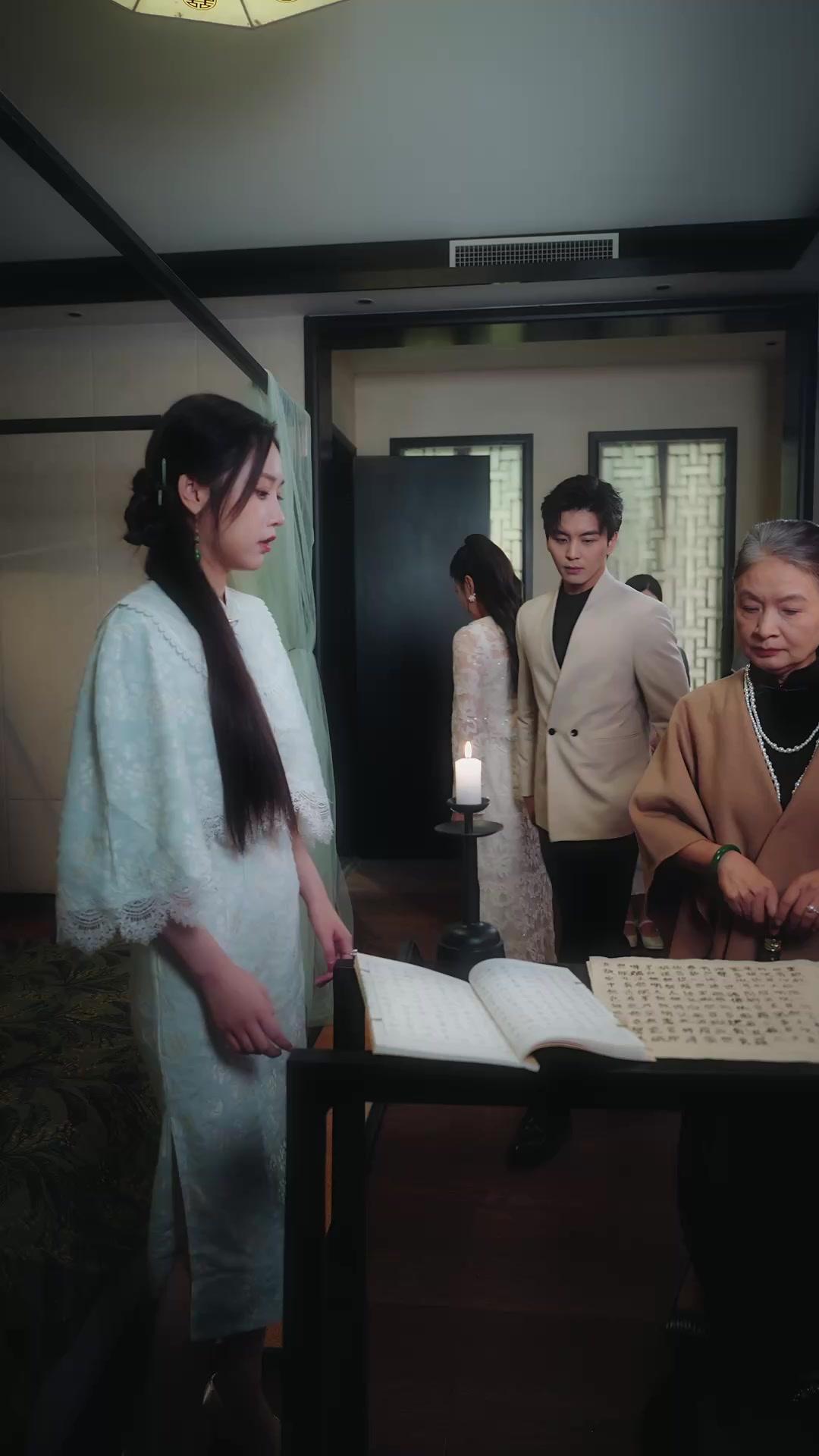 Fake Star? True Scheme Queen!