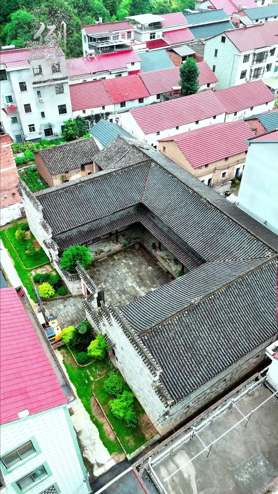 Đế Vương Hắc Hóa