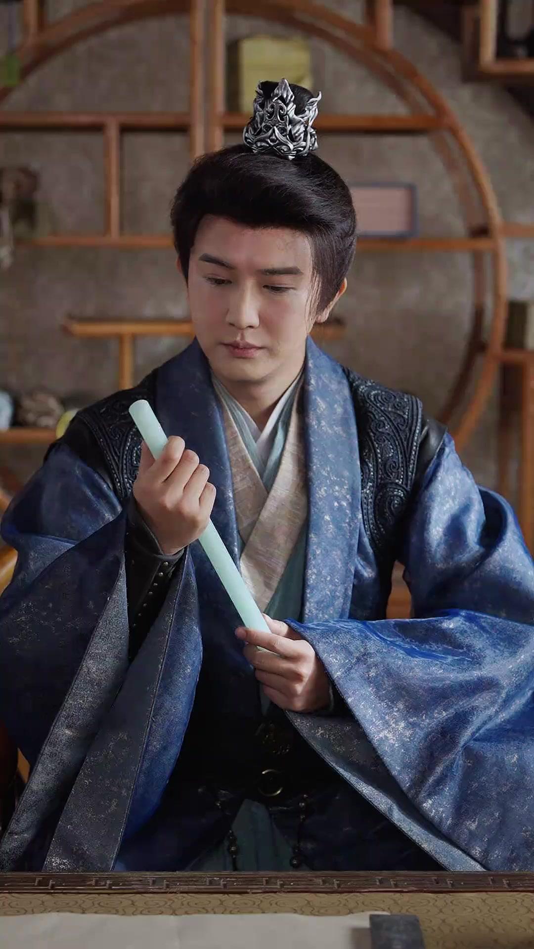 Schatten der Treulosigkeit: Flammender Herzschlag