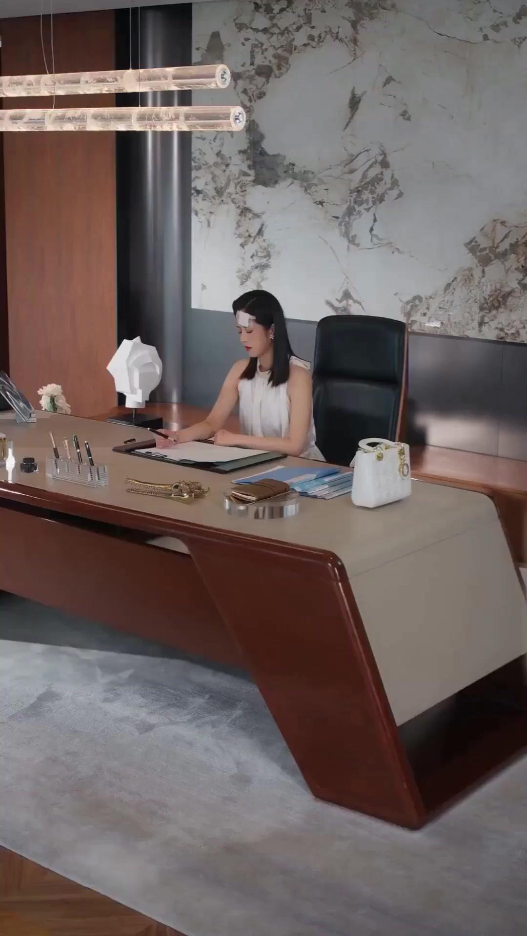 (Dubbed) Love and Regret at Thirty Thousand Feet