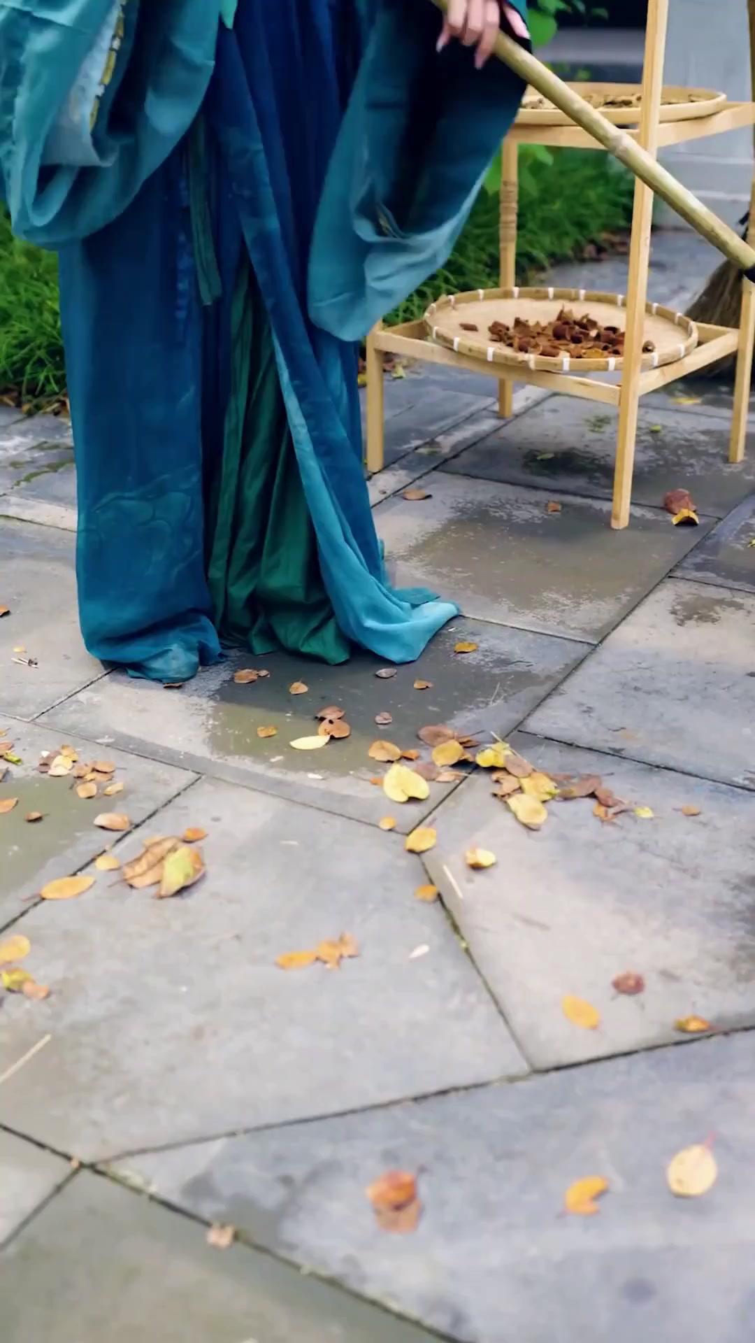 (Dubbed) My Three Women Just Buff Me!