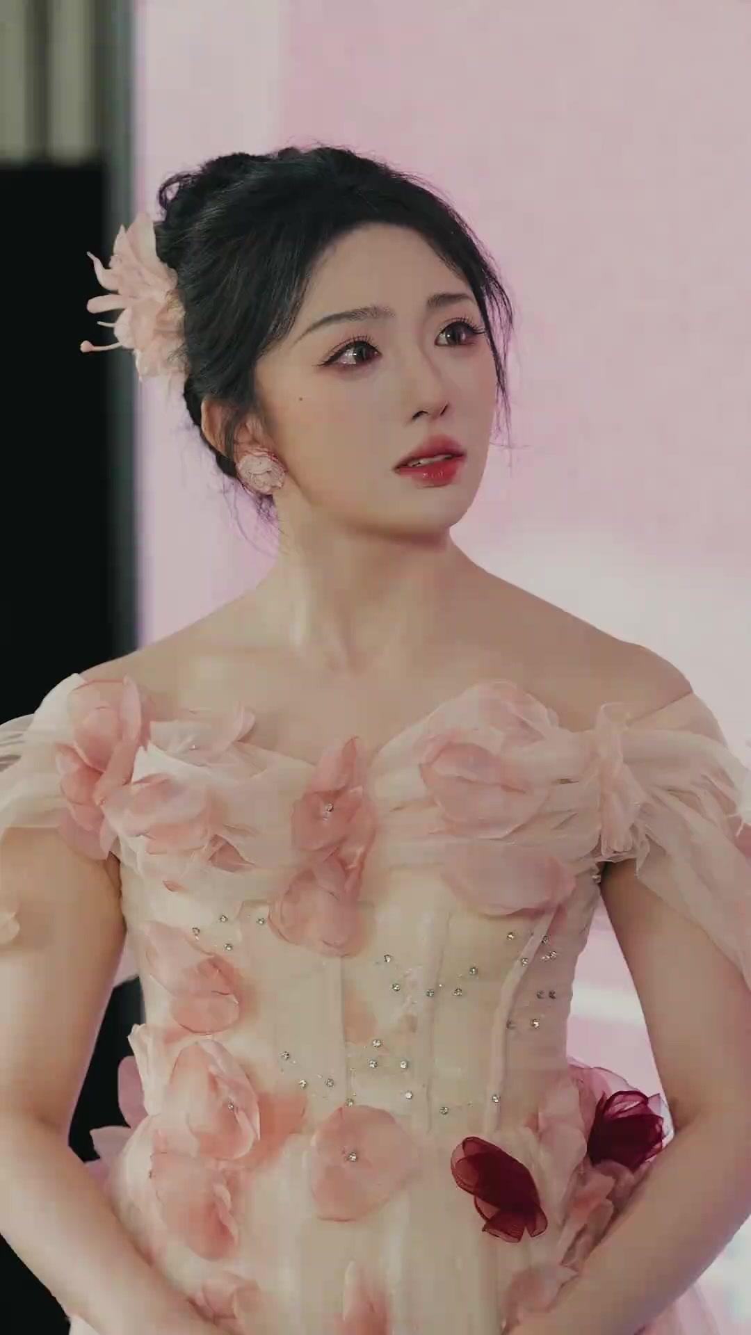 Melepas Topeng Dan Menjadi Bintang