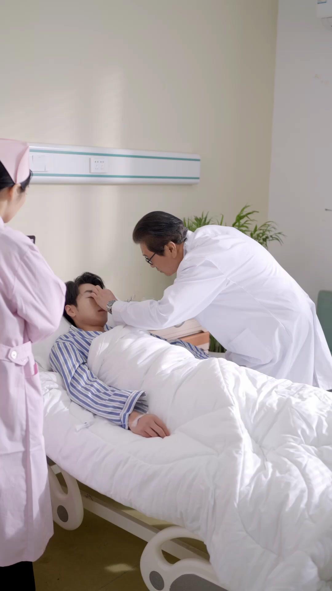 八年後，我給妳全世界