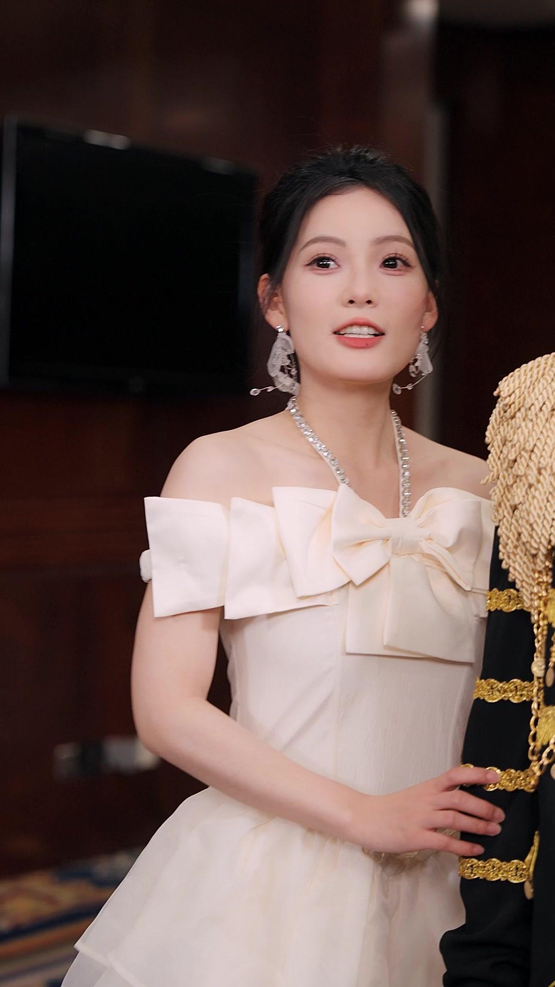 Bangkitnya Bu Naga: Aku Berhenti Jadi ART!