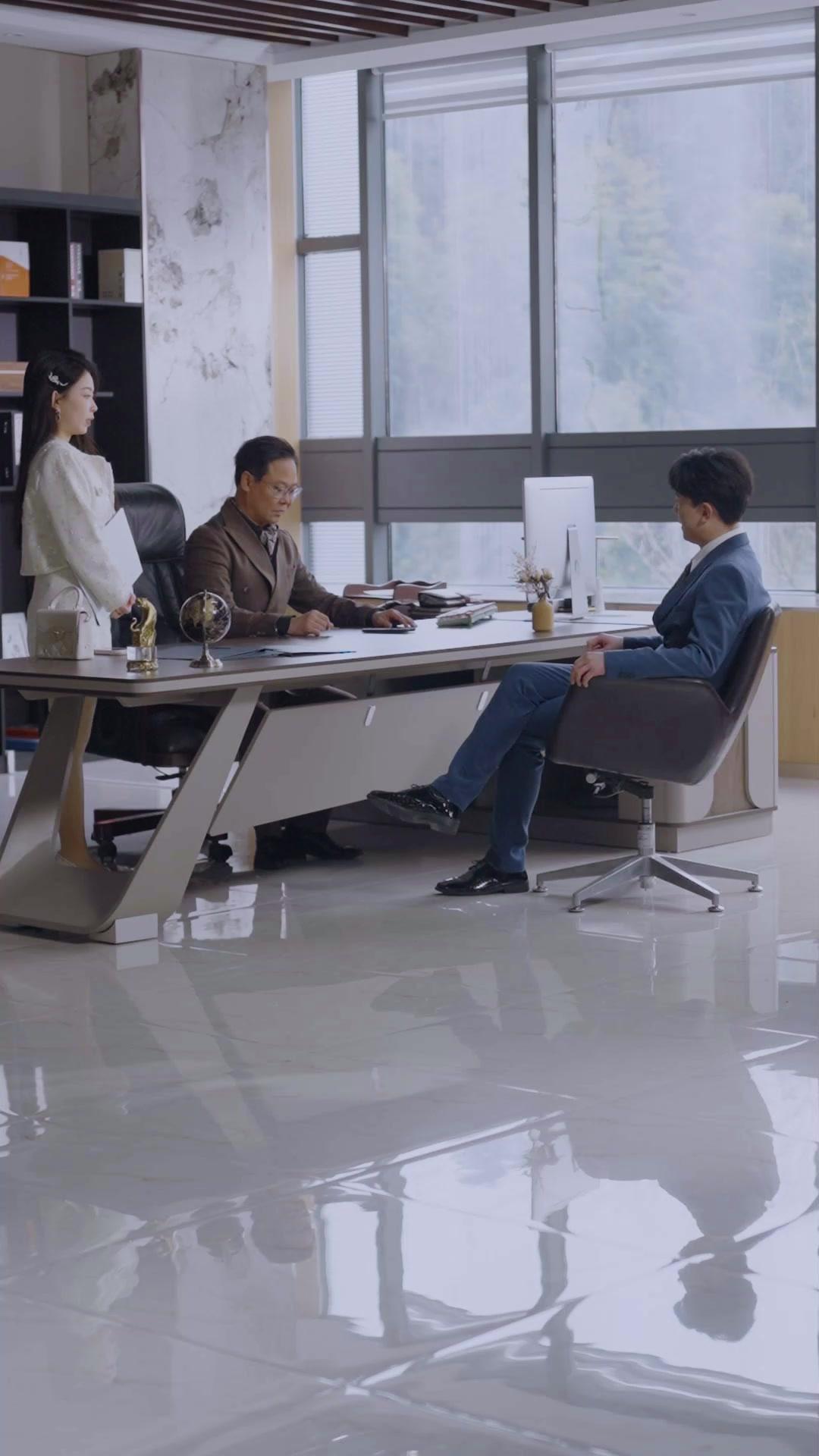 Intrigas bajo la máscara tierna