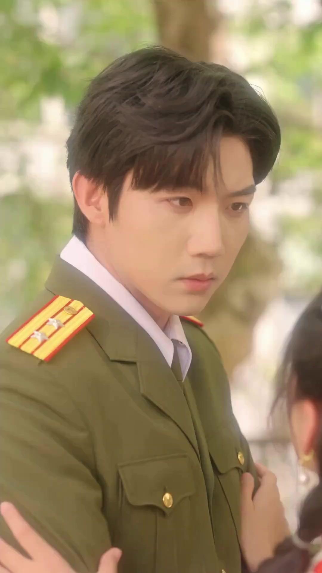 (พากย์เสียง) สามีแปดศูนย์ ผู้ชายแสนใสซื่อ