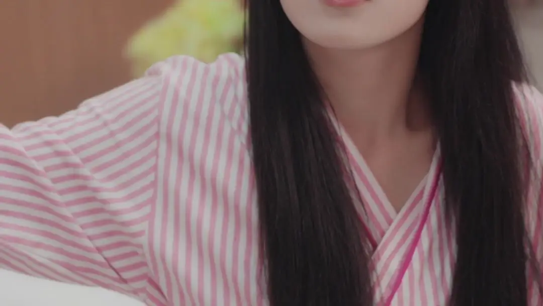 Love's Destiny Unveiled: When a Peach Locket Holds the Key