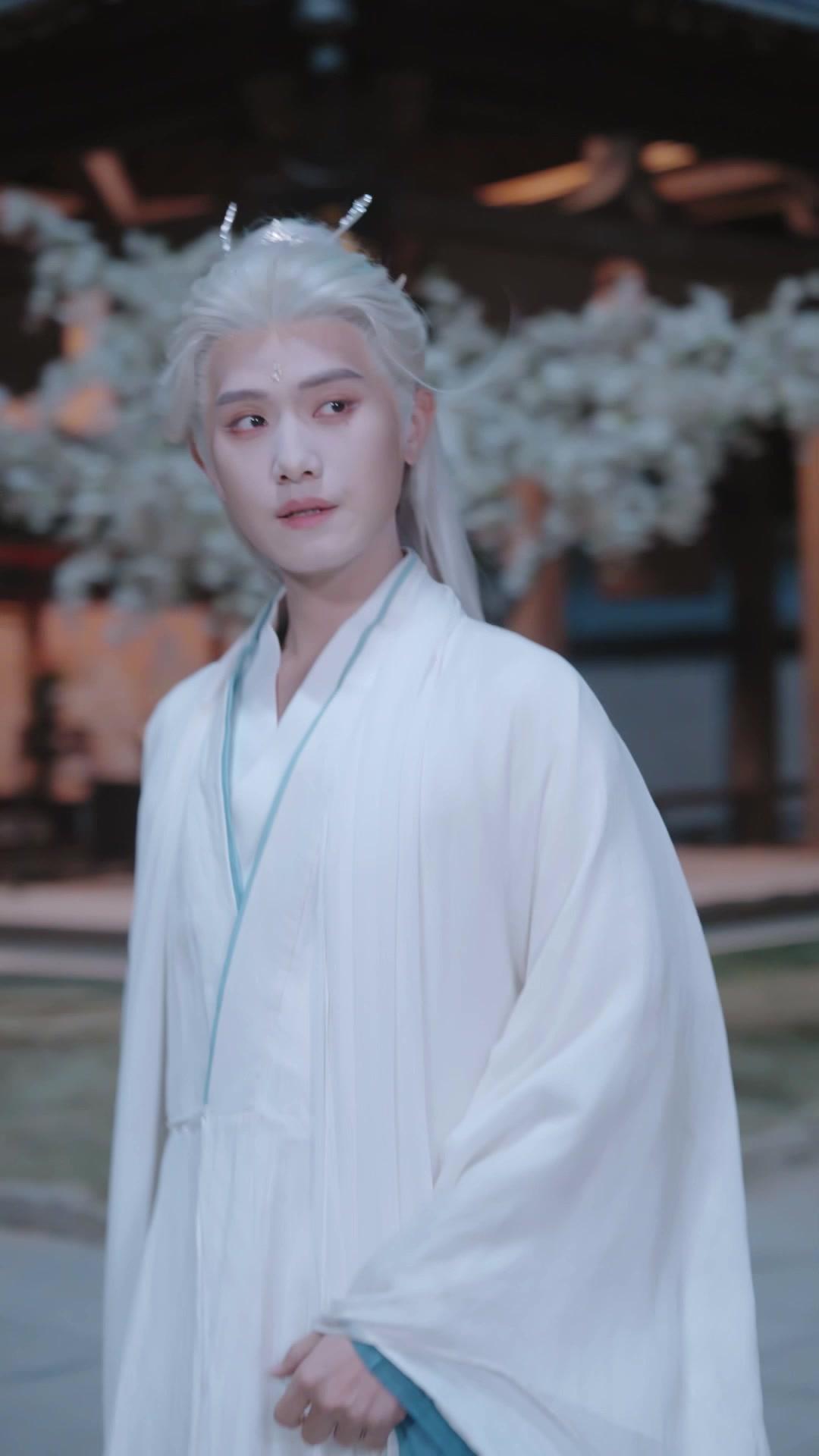 MILLÉNAIRE, DESTINÉE CÉLESTE