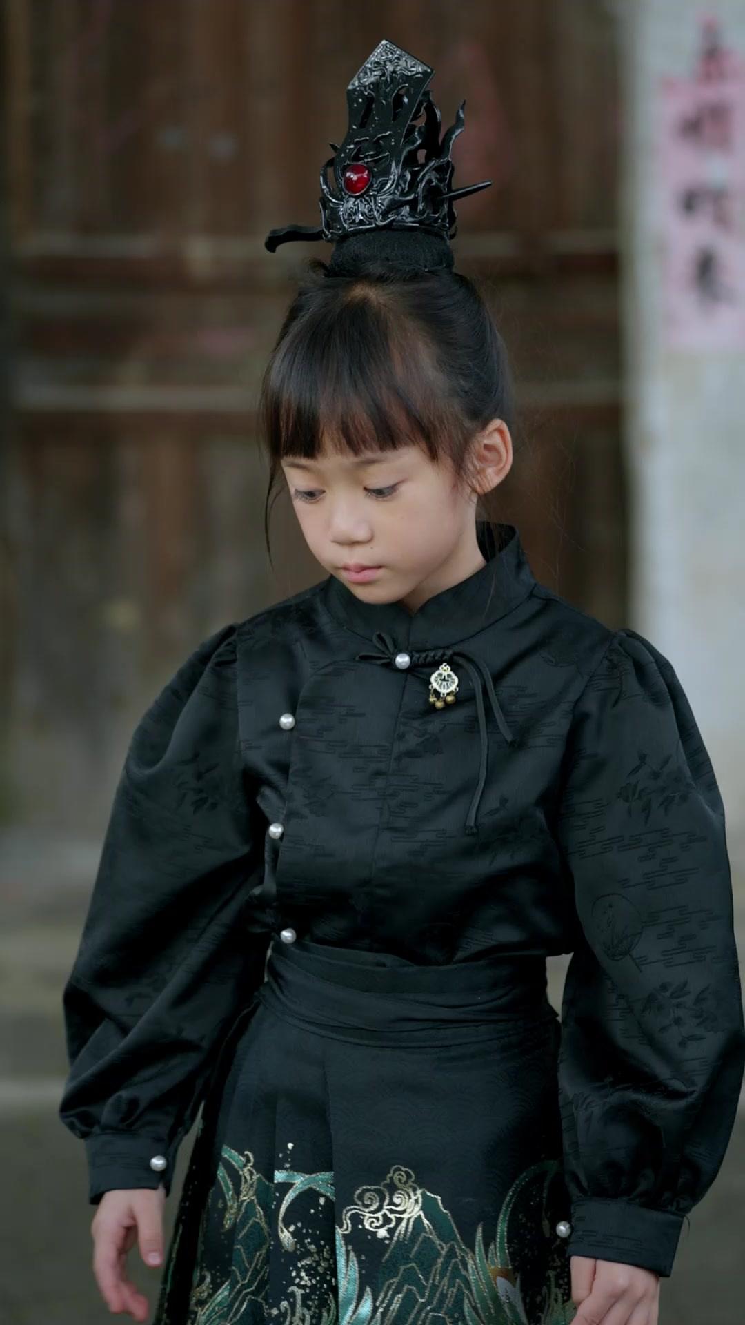 呆萌小閻王：反撕親戚狗血局