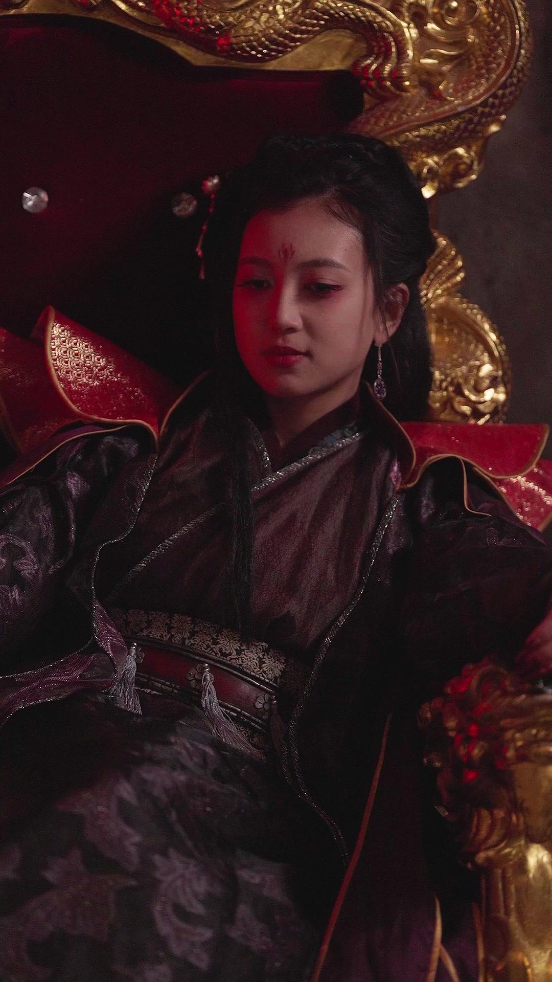 1500년 내공을 품은 그녀