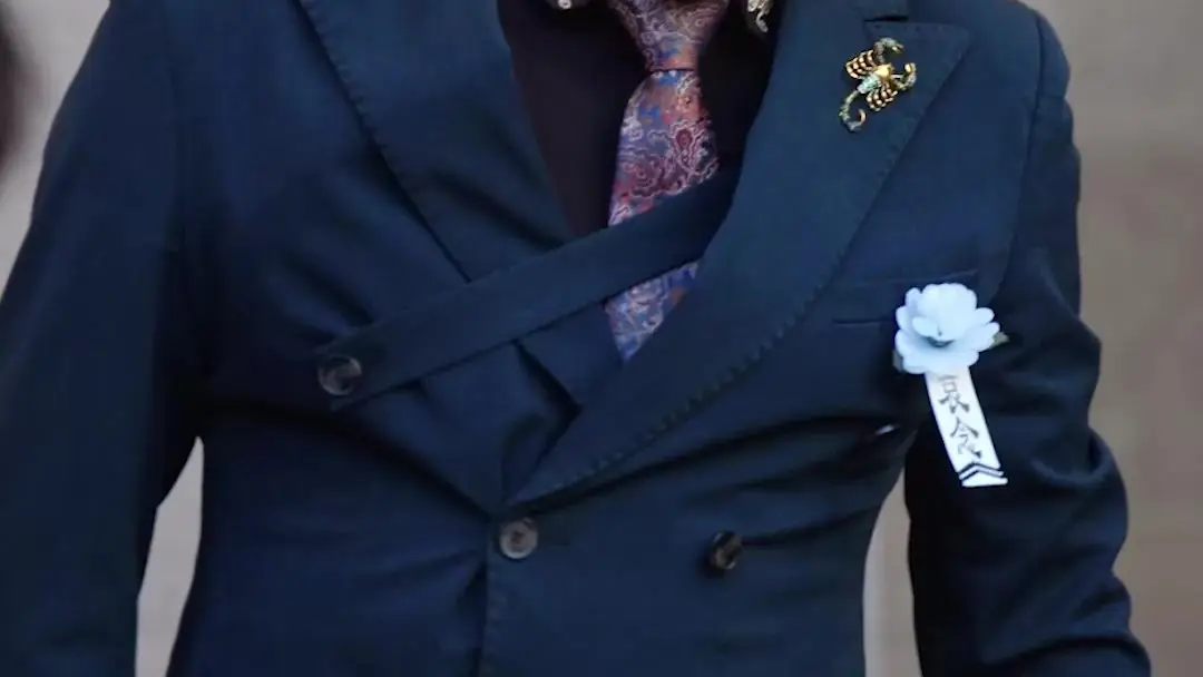 The Little Pool God: When Mourning Masks a Conspiracy