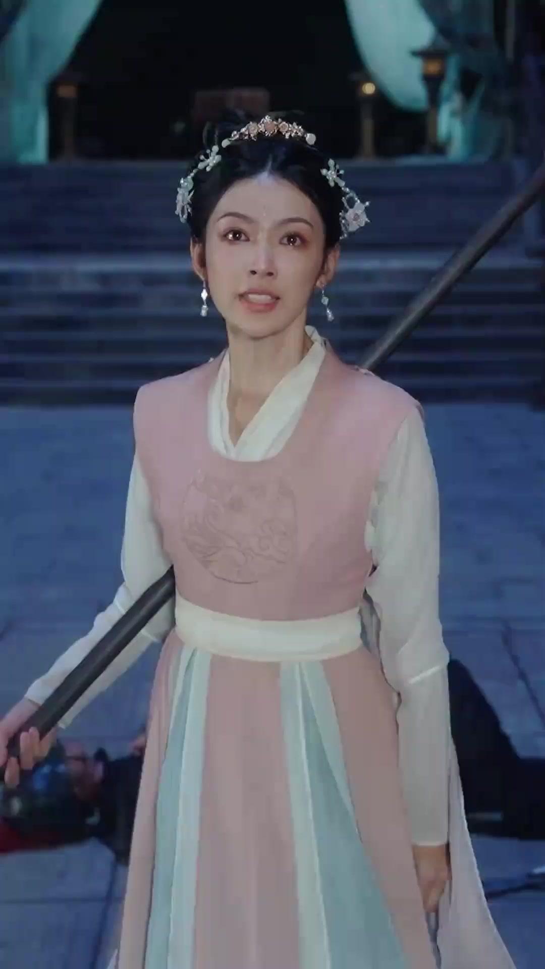 (Doblado)Renacer de una emperatriz