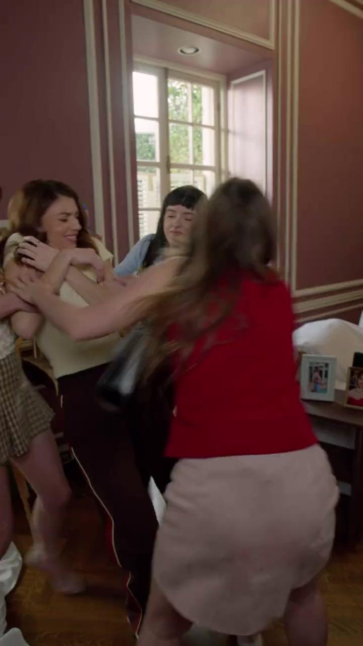 La novia malvada y la suegra secreta