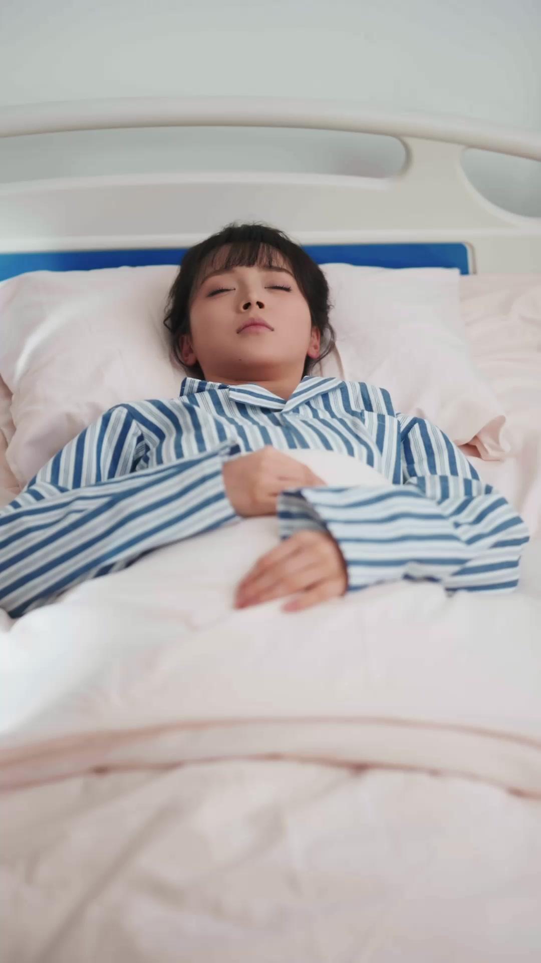 The Healing Girl and Her Devoted CEO