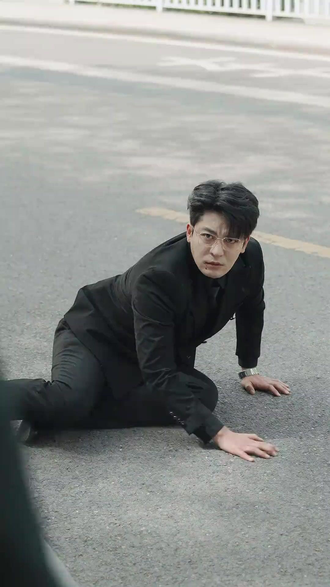 (Doblado) Entre besos y mentiras