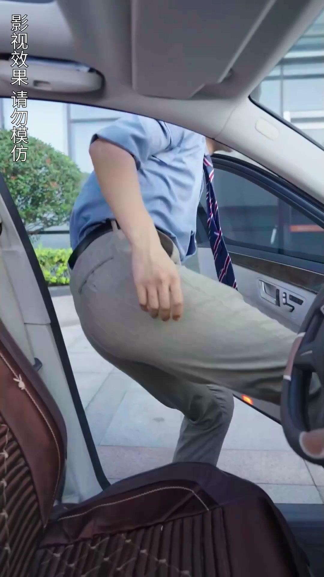 Kahwin Kilat, Suami Memanjakan Diri