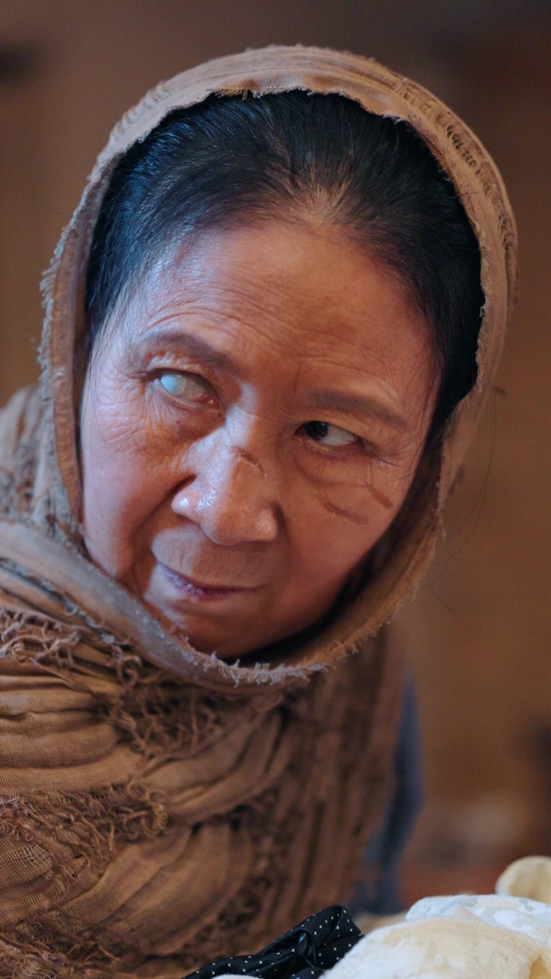 Crown Me? Get Cuffed!