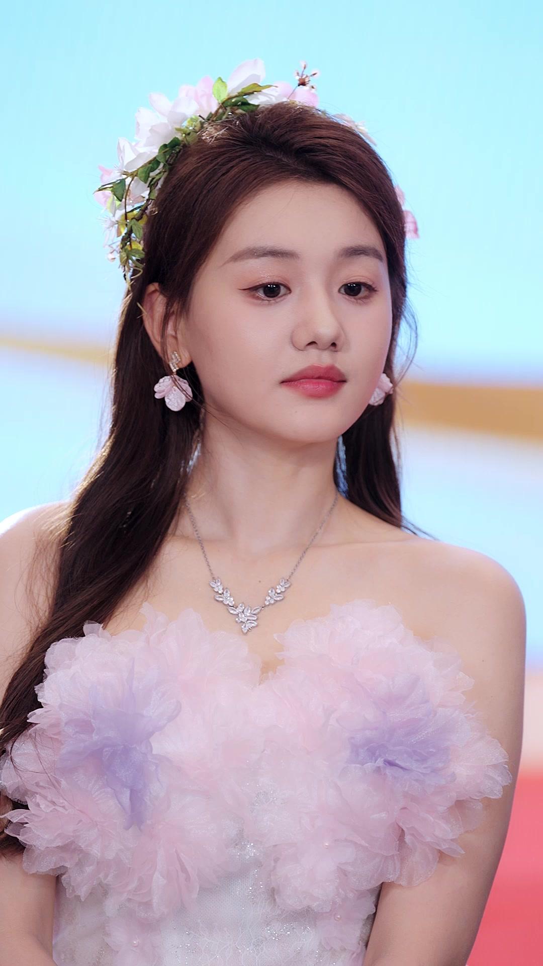 MARIAGE : RÉVEIL DE REINE