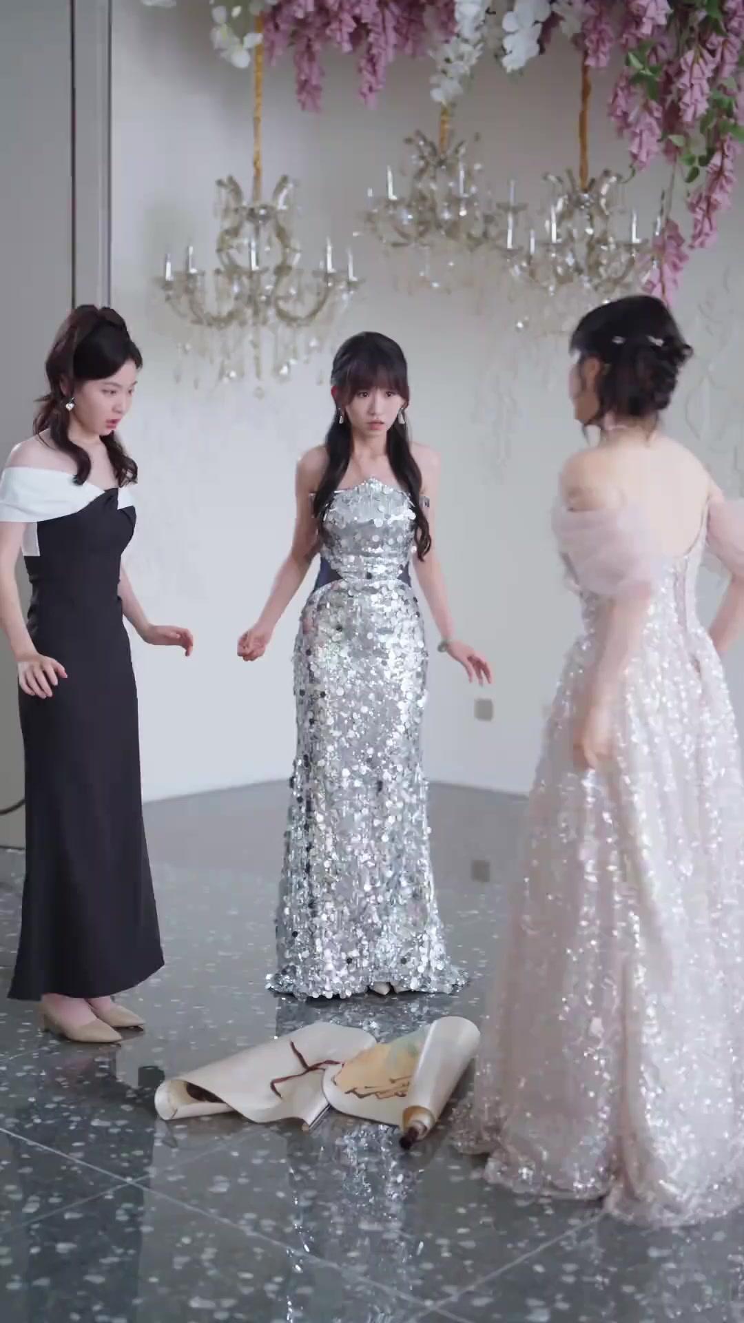 책 빙의했더니 최애가 빌런?!