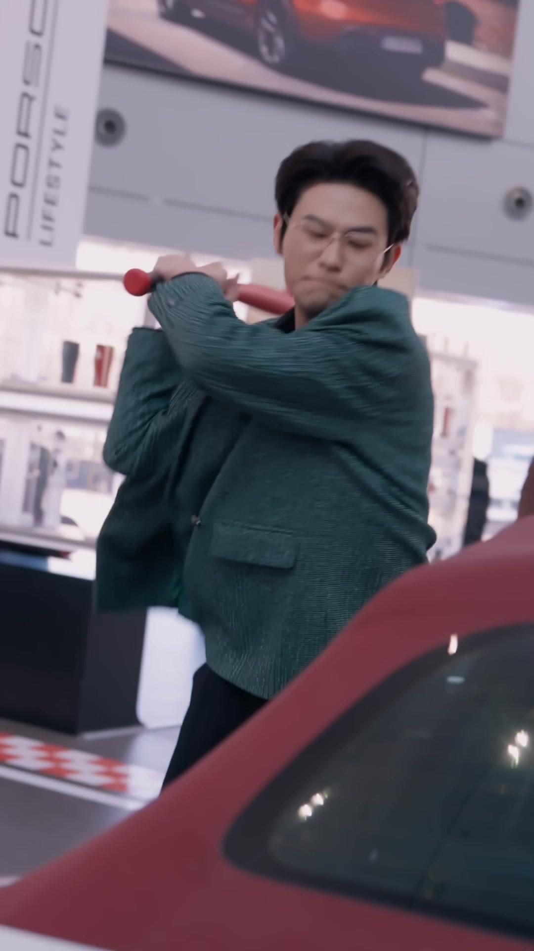 Topeng Palsu Keluarga