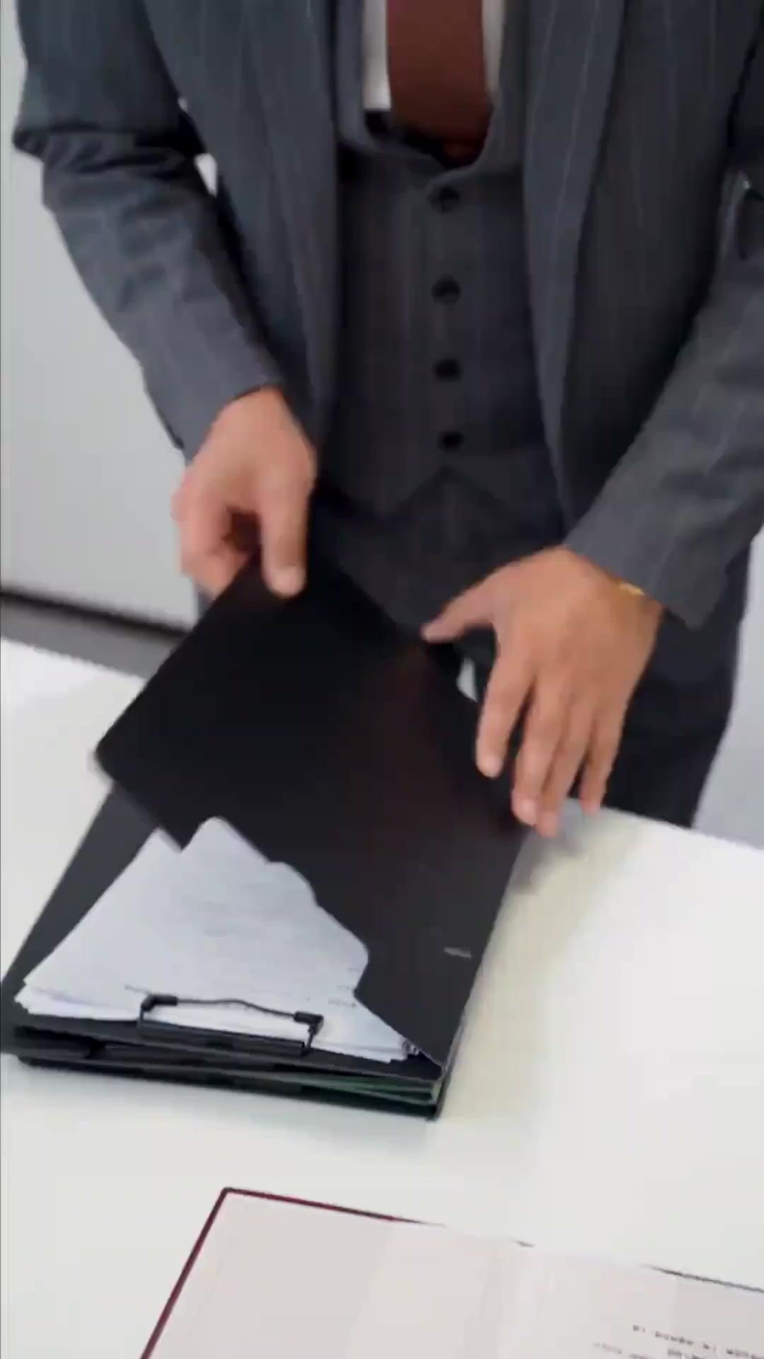 (Dubbed)My Secret Billionaire Mom