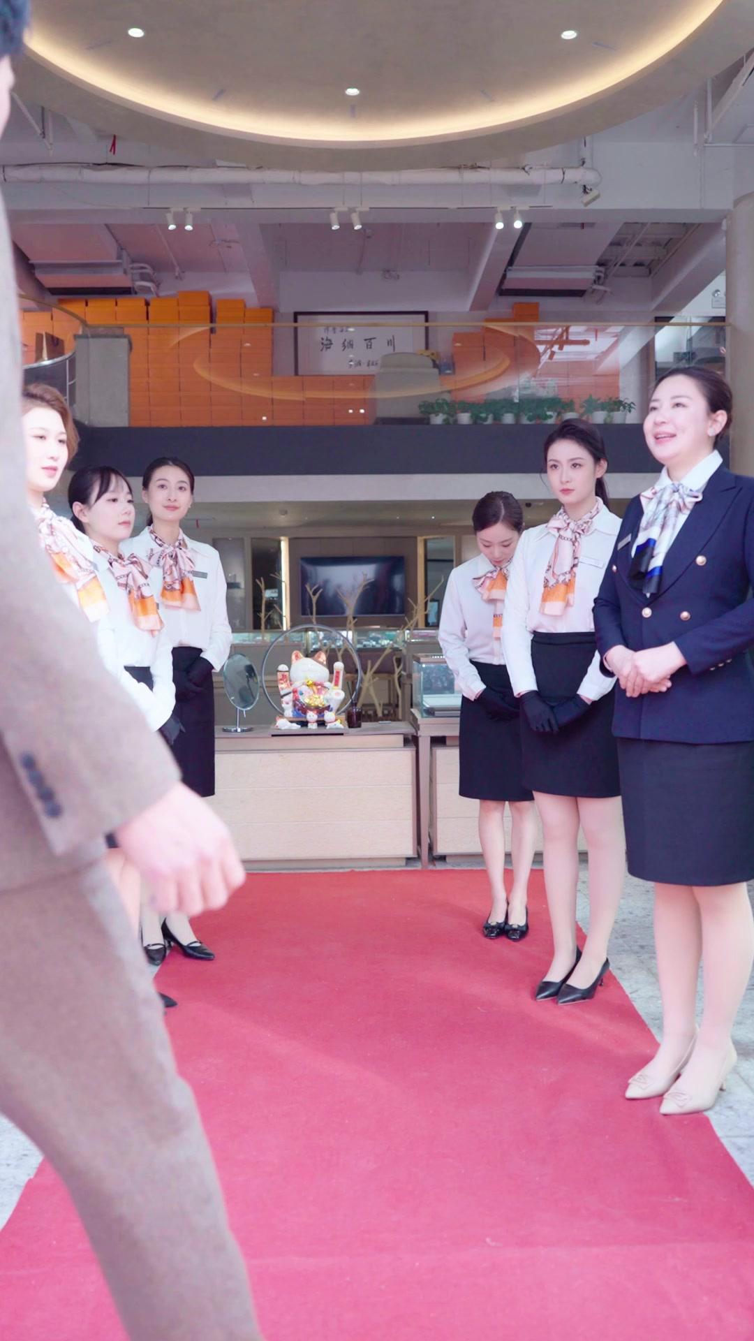 The Salesgirl’s Billionaire Baby