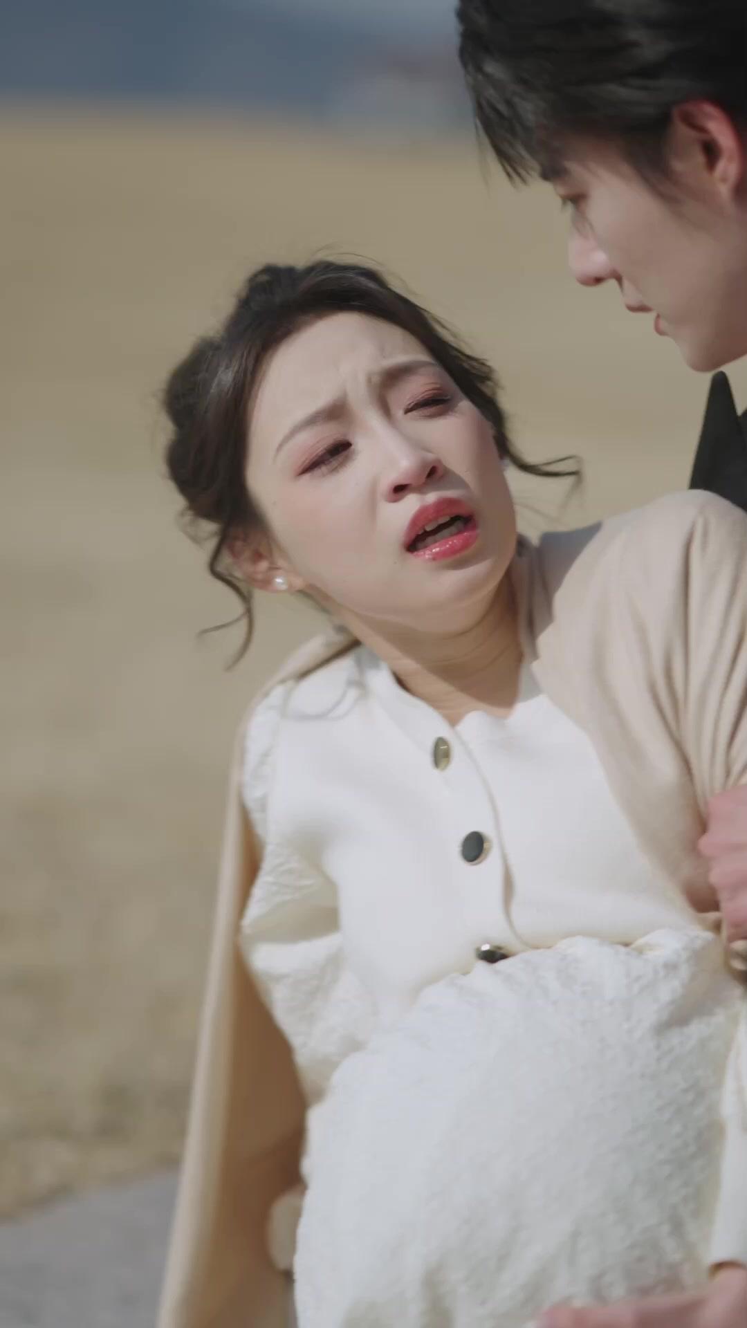 爸比，保姆媽咪穿幫啦！