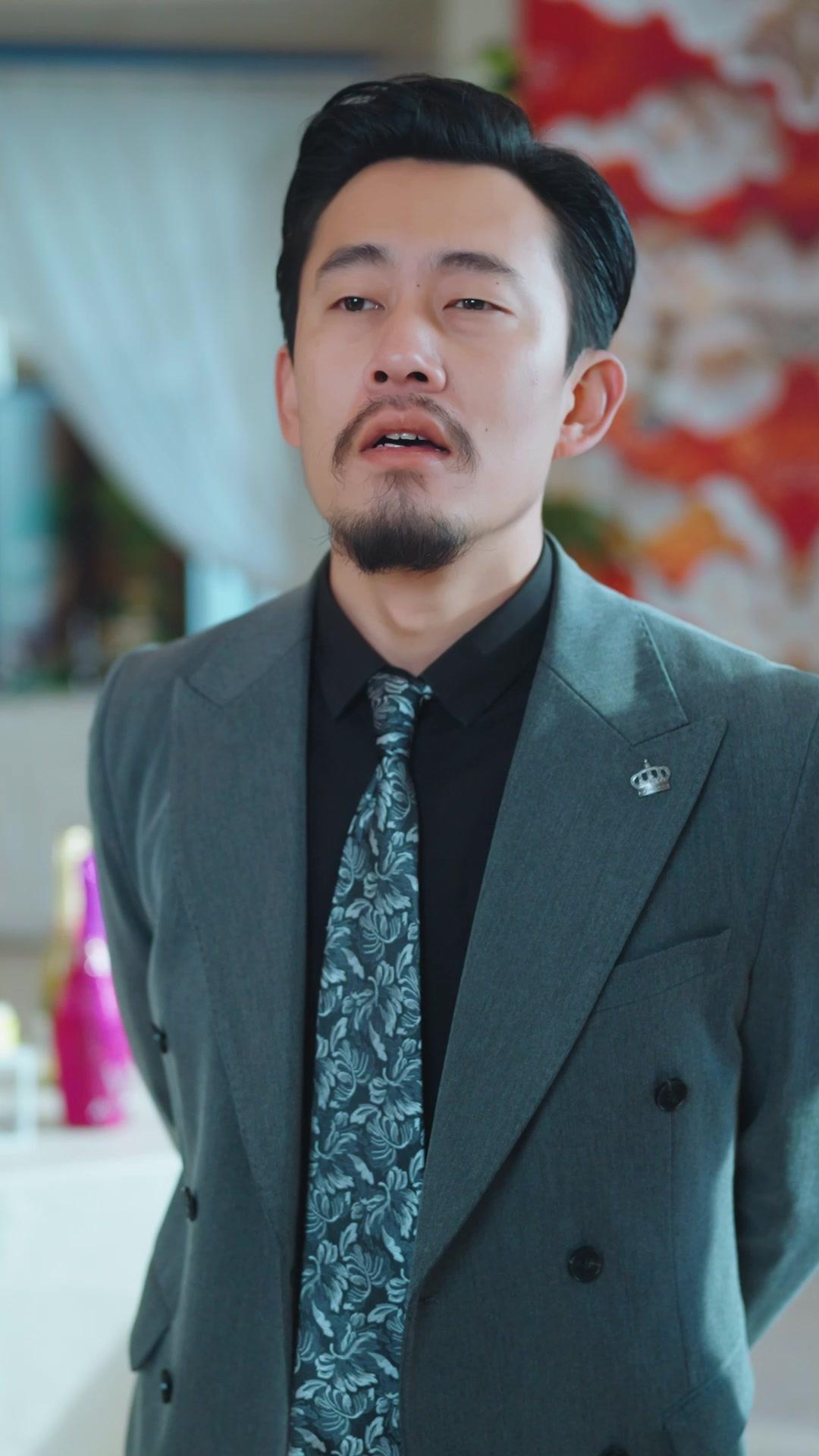 Kırk Yaşında Geri Dönen Varis