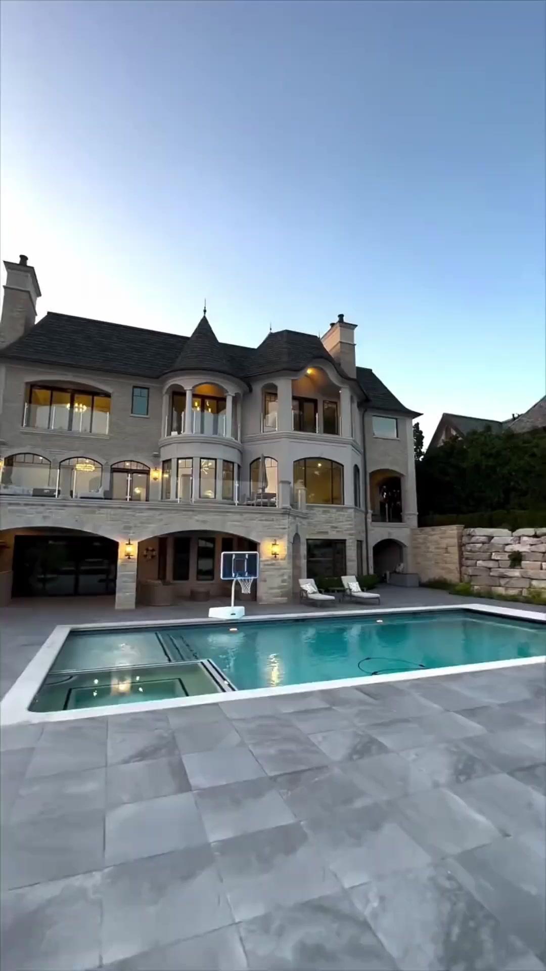 Hired a Billionaire as Baby’s Dad 