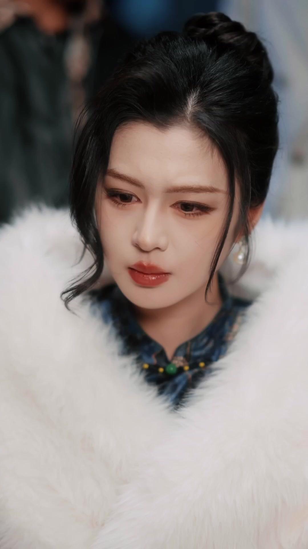 見下してた主夫、実は伝説の賭博王！？