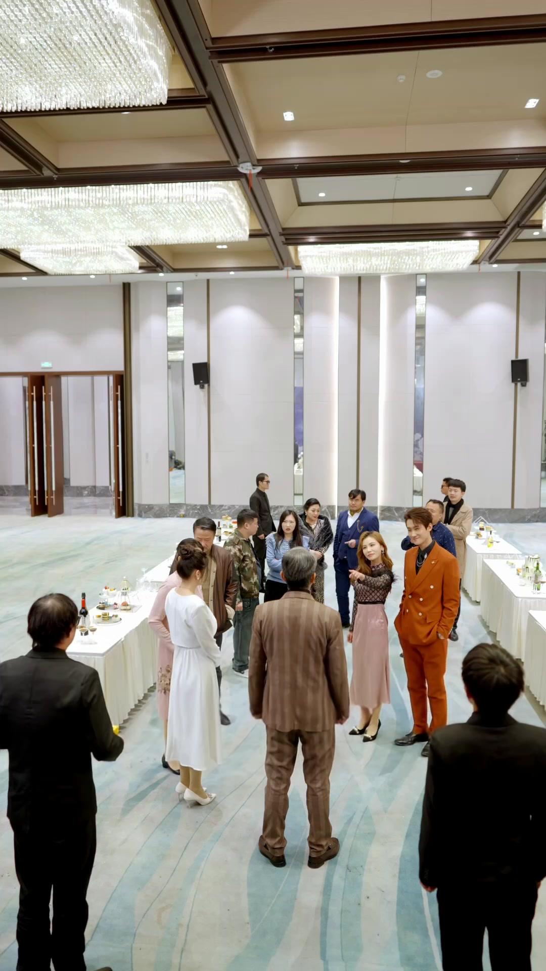 八年後，我給妳全世界