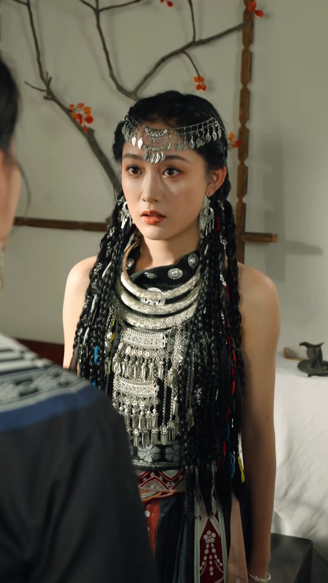 FLEUR DÉCHUE, ÂME EN COLÈRE