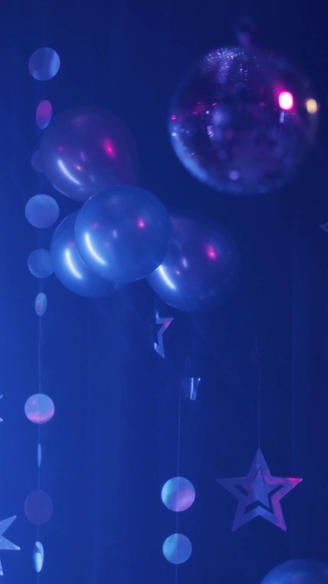 O Bilionário e a Amada Grávida Desaparecida