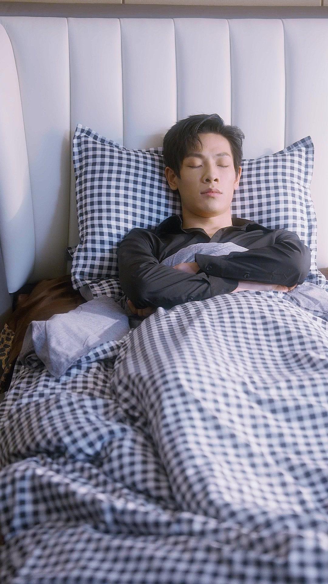  Satpam Yang Punya 3 Tunangan Cantik 