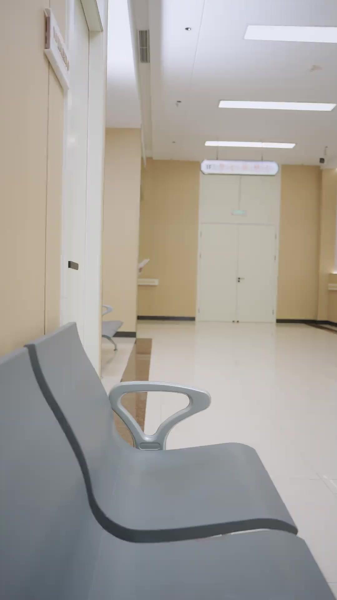 FAUSSE FILLE, TROP D'AMOUR