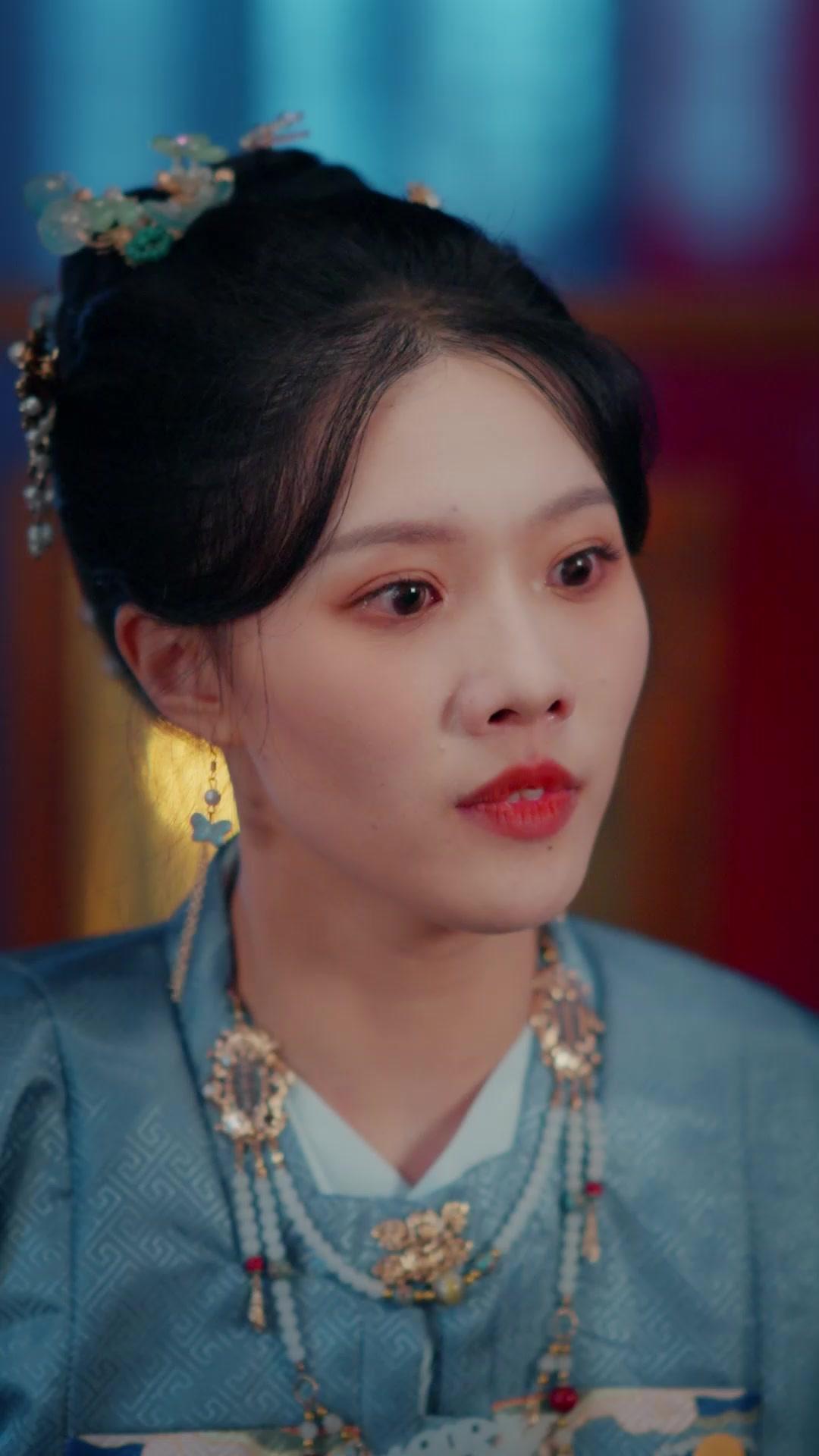 De la traición al trono