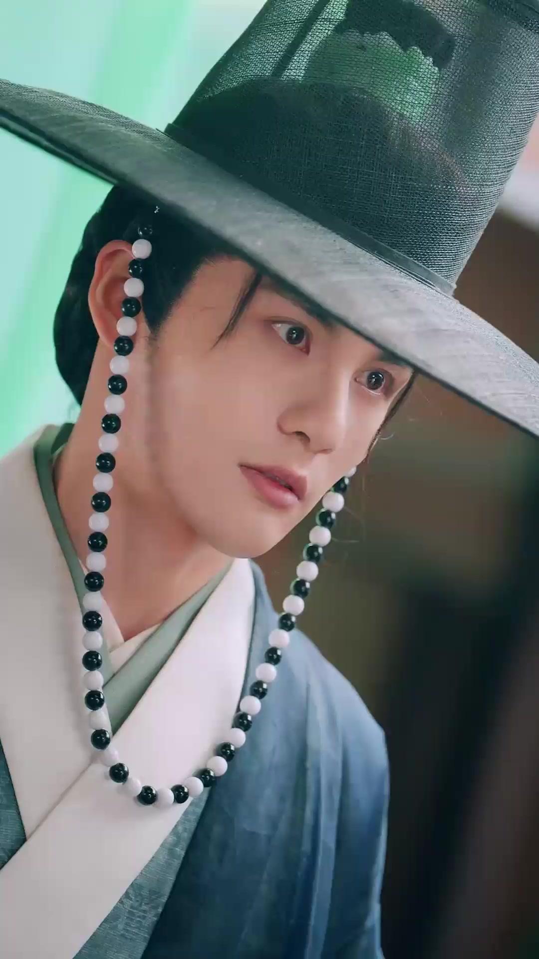 (더빙) 약혼자 버리니 황후가 차려지네