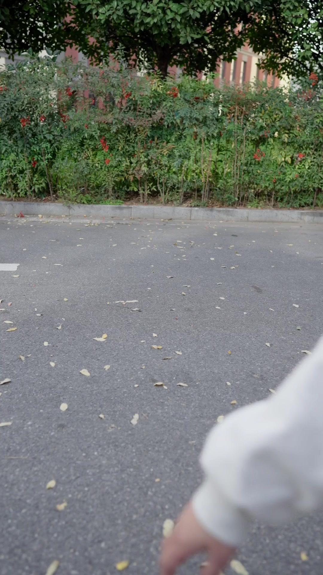 Zwei Gesichter der Menschlichkeit