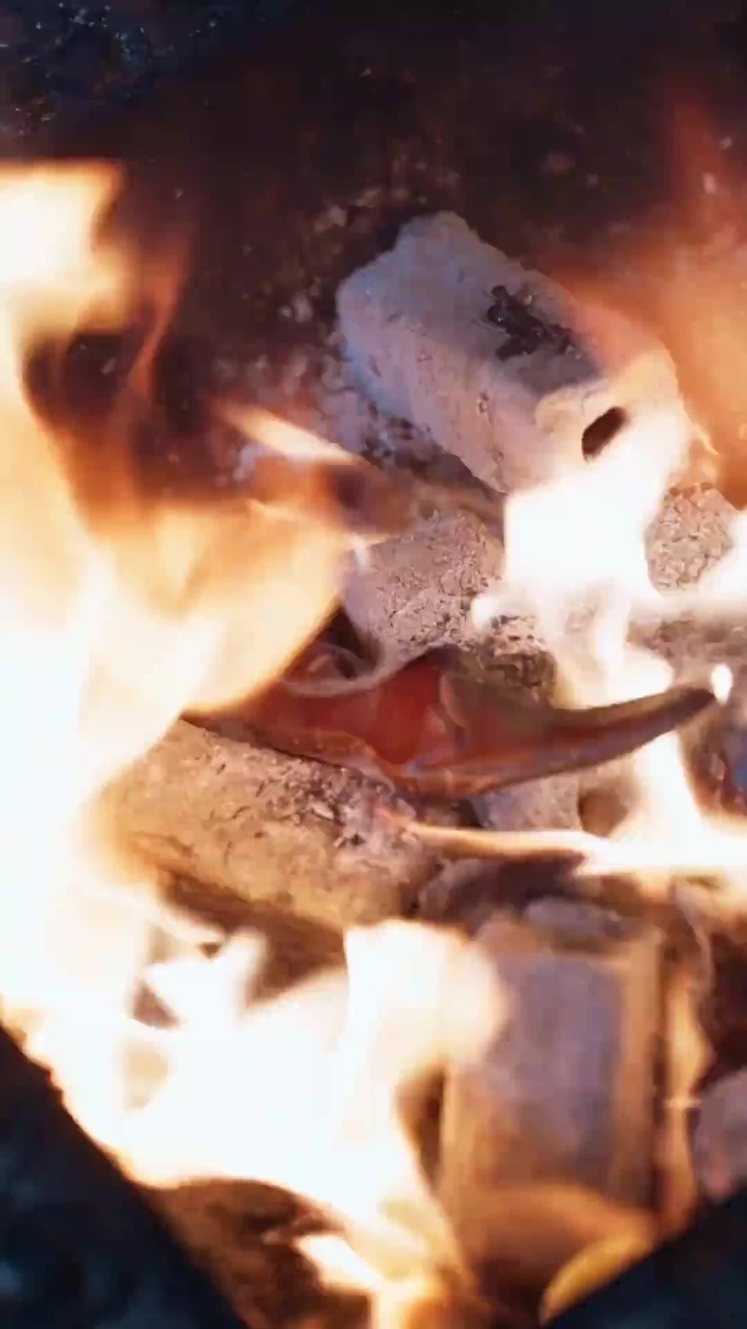 كما يمضي النهر  يمضي الحبيب