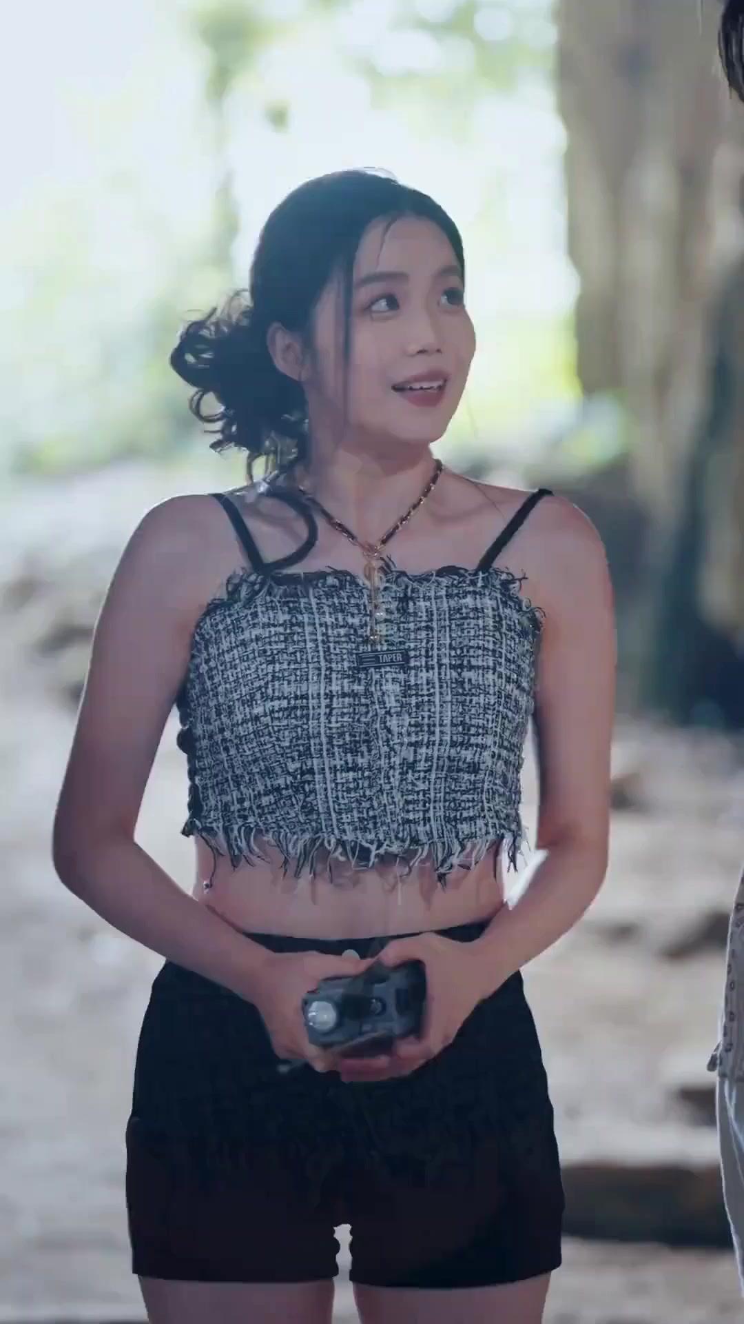 (Dublagem) O Ataque do Tubarão Gigante