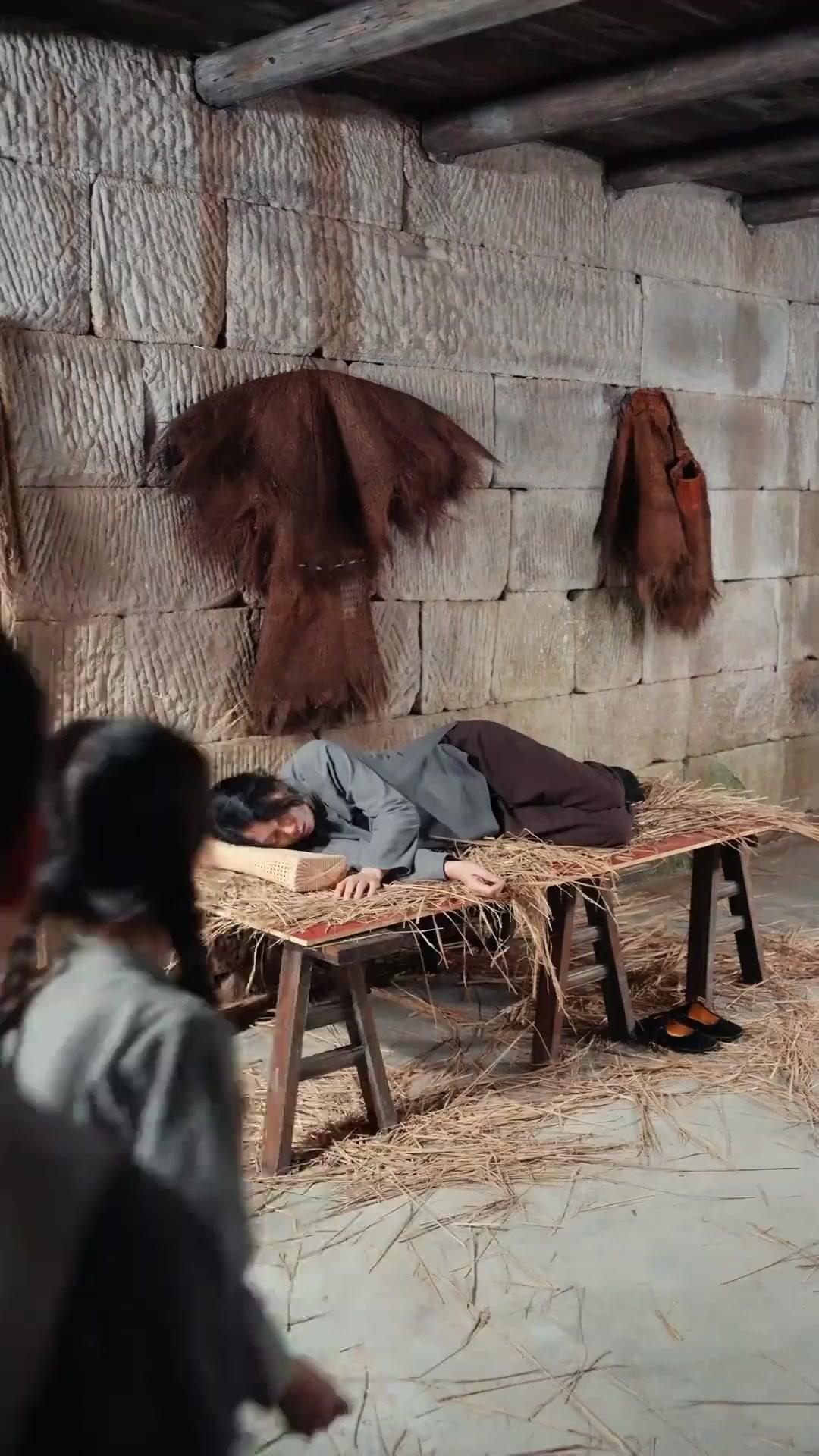 بعد فسخ الخطبة... ظهر بمرسوم الحاكم