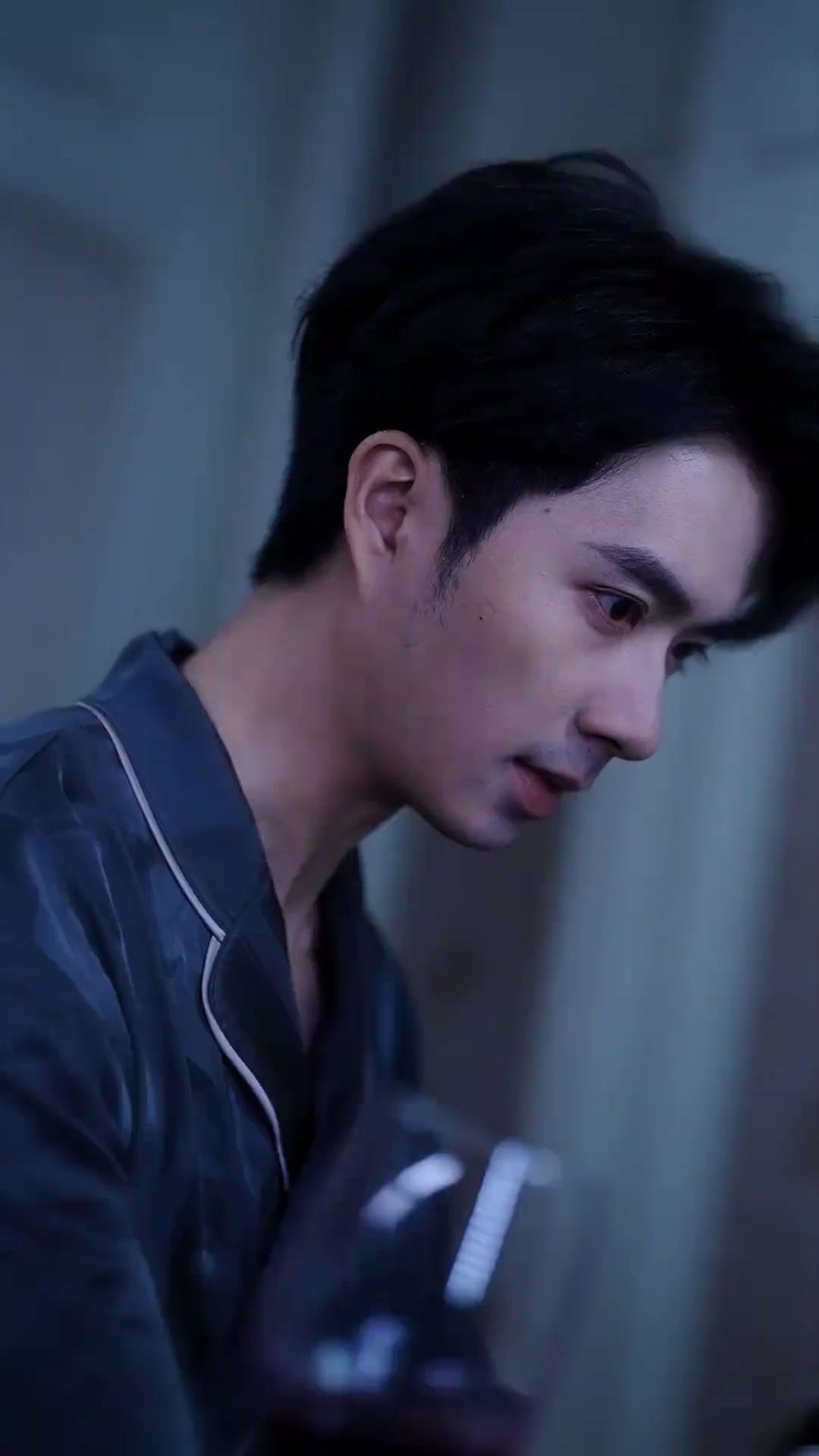 หญิงเหล็กที่ฟื้นจากหลุมศพ