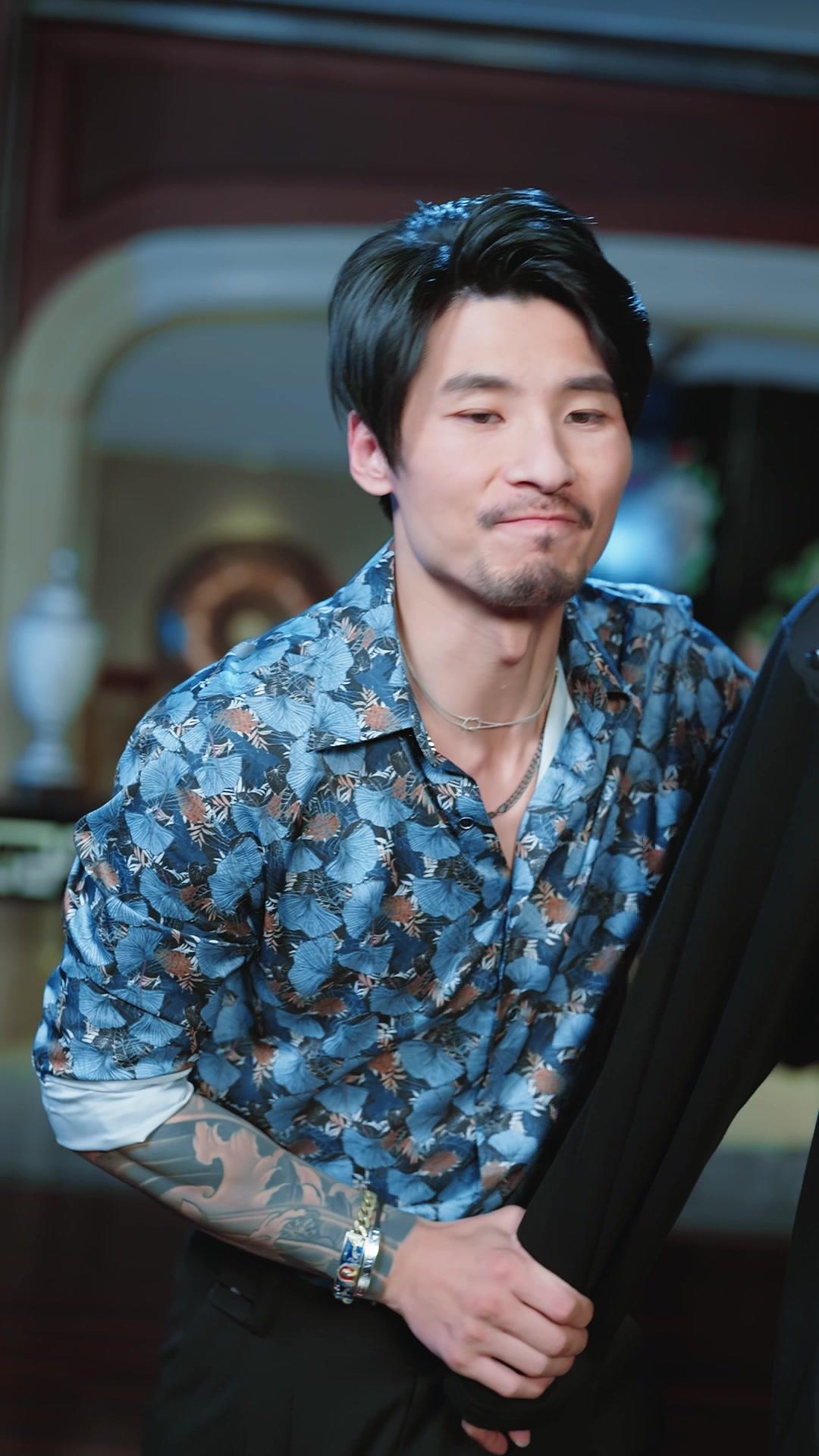 Street Vendor? But He's A Geniues!