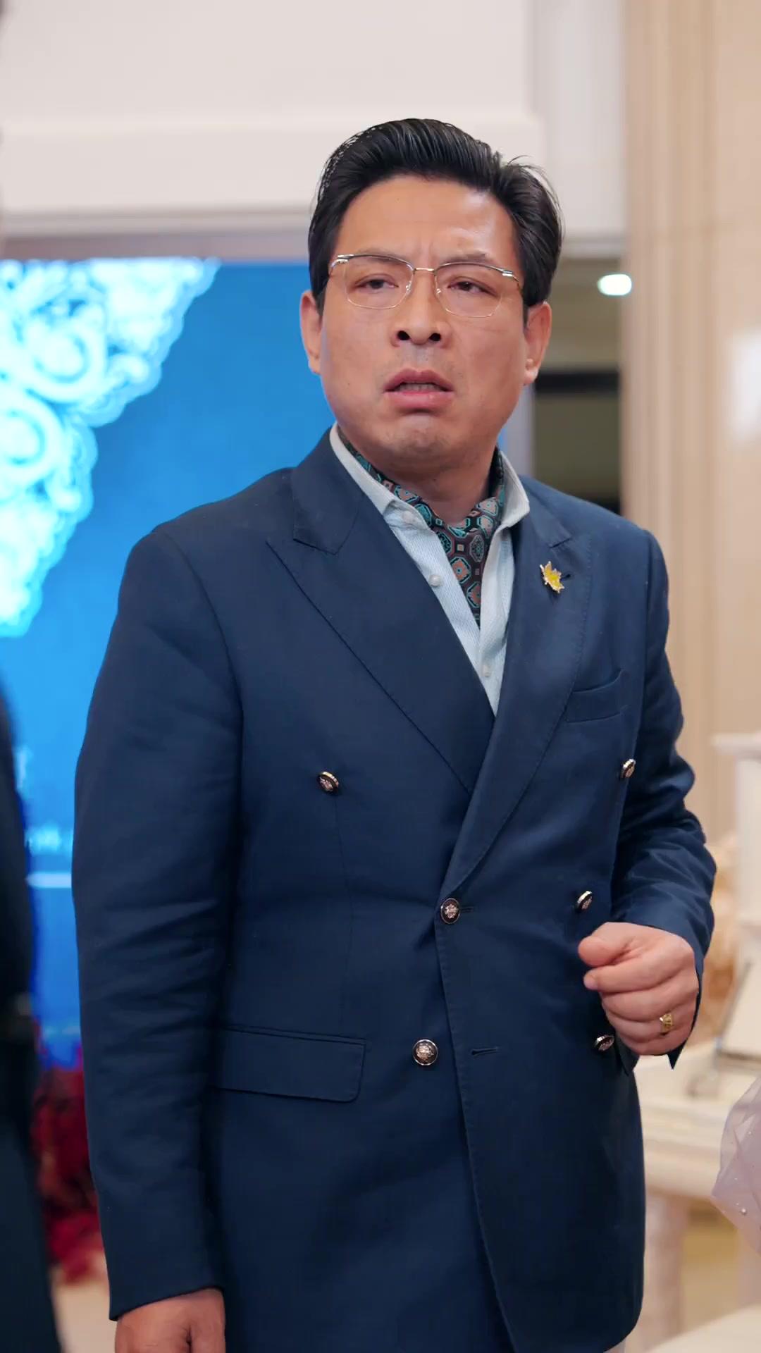 تزوجت الرجل المناسب من سيارة الزفاف الخطأ