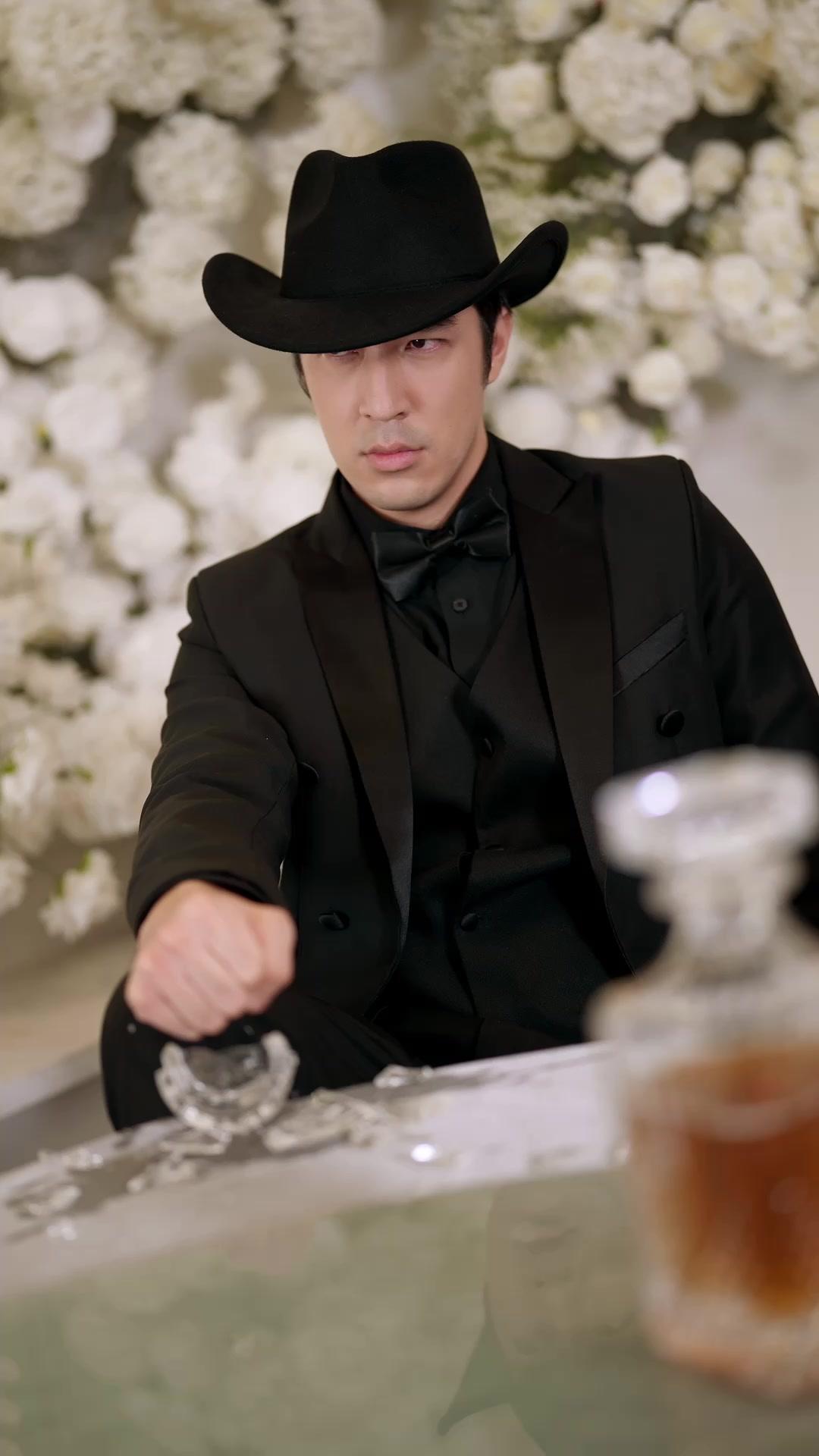 Caged by My Psycho Ex