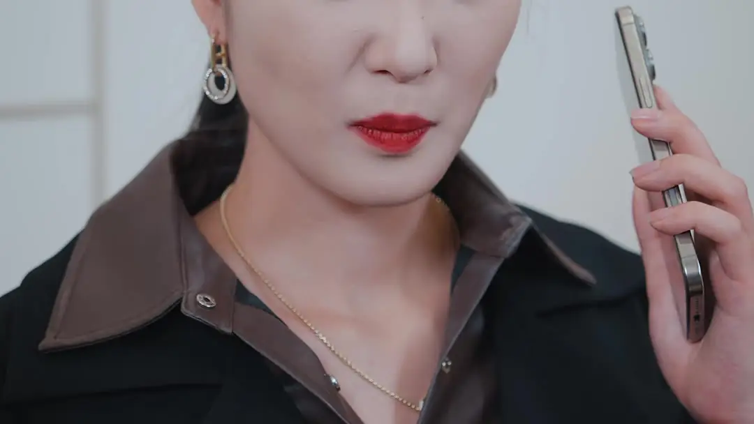 หัวใจถูกรุกล้ำ: ความลับในห้องรับแขกที่ไม่มีใครคาดคิด