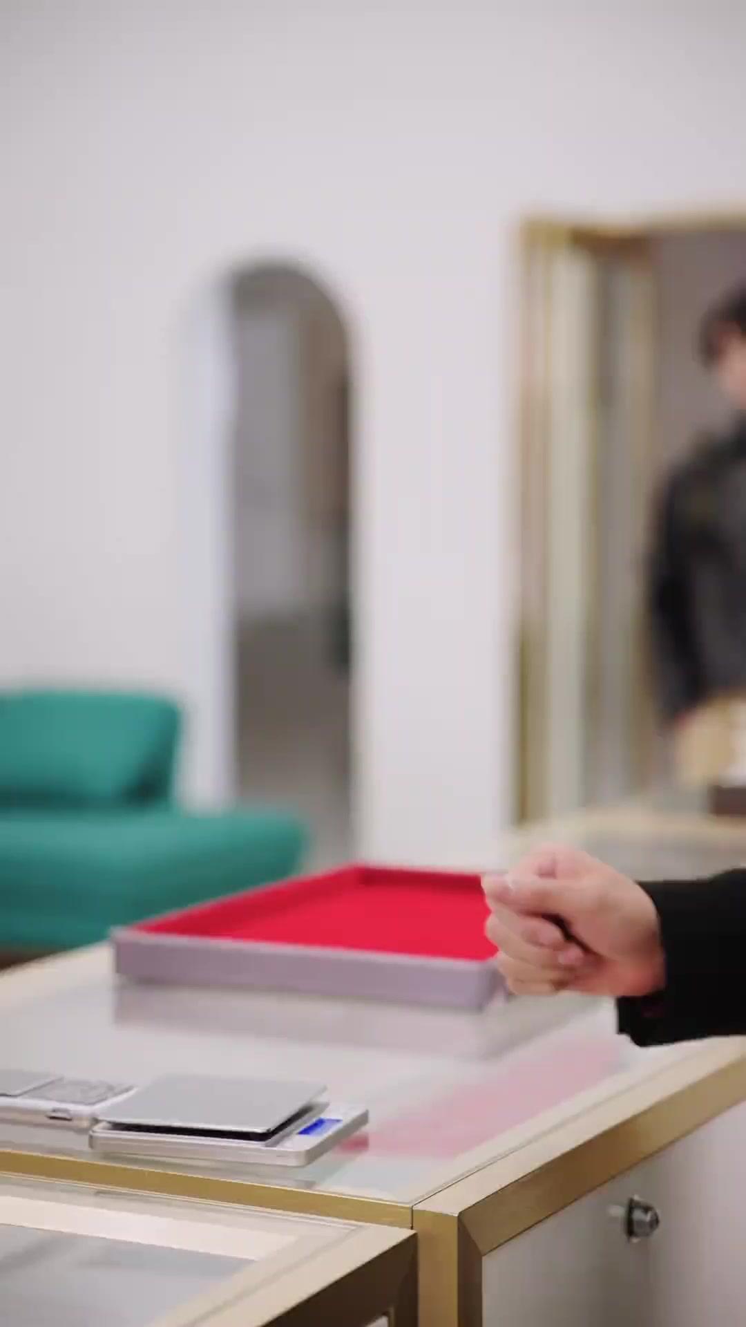 終末世界へと続くどこでもドア