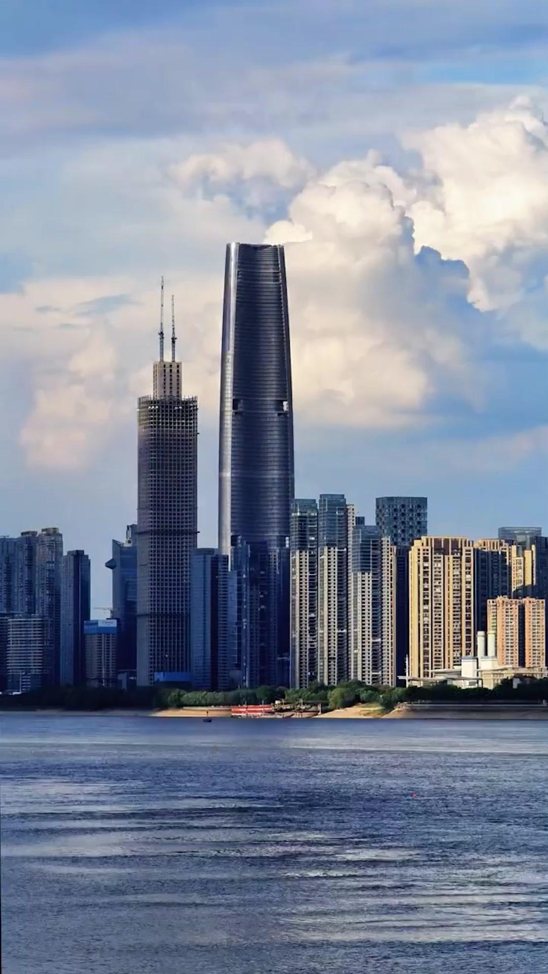 L’ARGENT AUX FEMMES, LE SUCCÈS POUR MOI