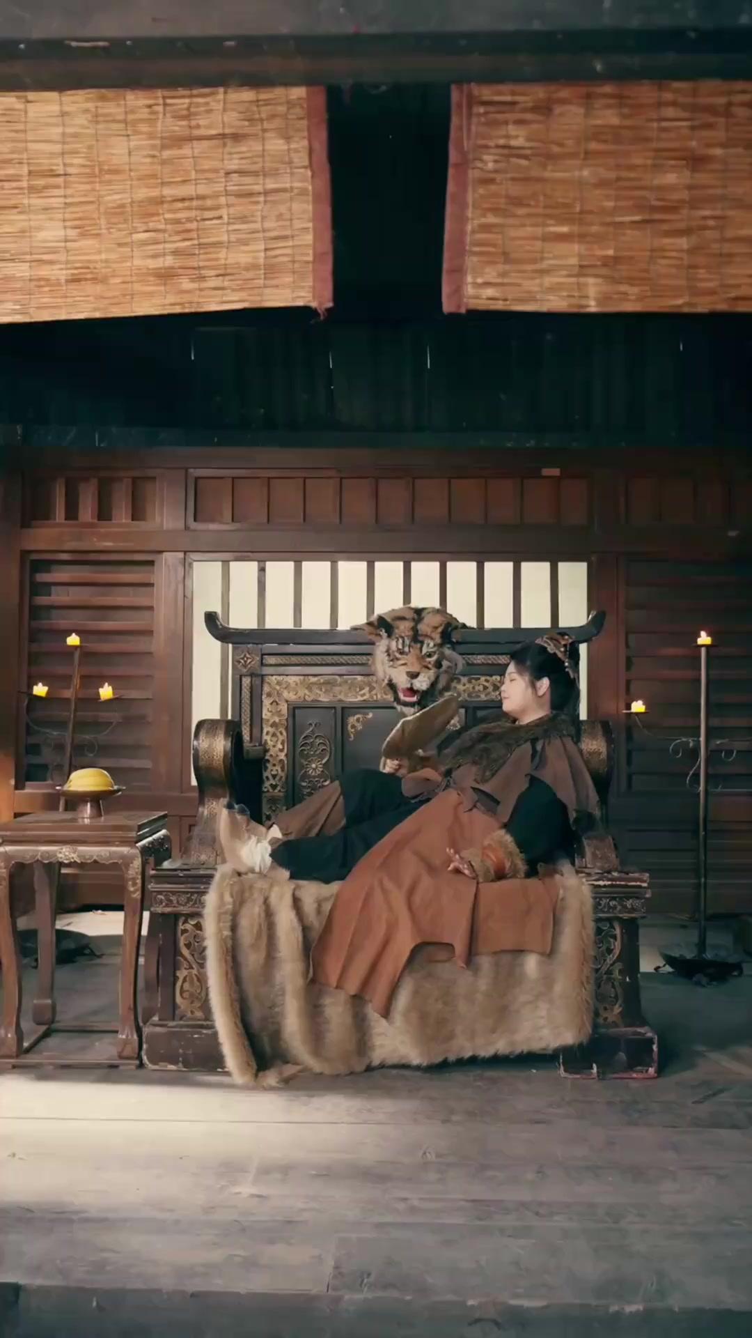 หัวหน้าค่ายภูเขาได้ผัวท่านอ๋อง